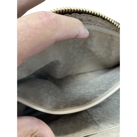 Michael Kors womans brown Jet Set Travel Large Logo Crossbody Bag SKU 9224 - Picture 14 of 15